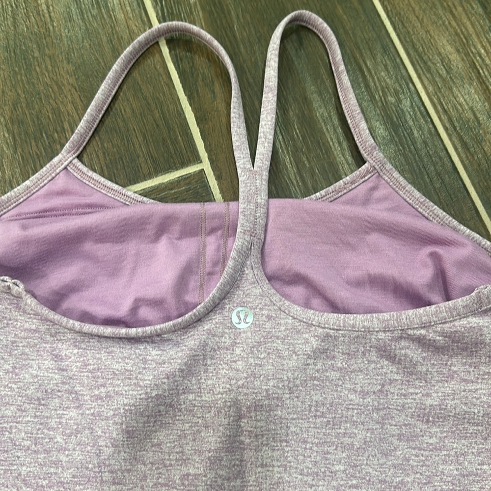 Lululemon - Picture 4 of 4